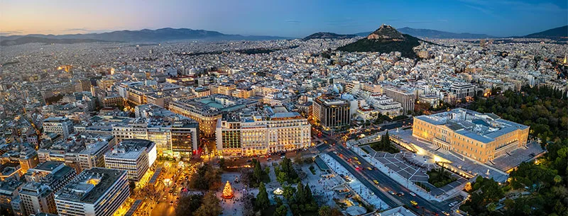 Blick über Athen mit Parlamentsgebäude und Lykabettus, zweiter Standort von ebiscon